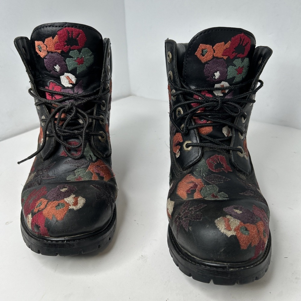 Timberland Lace Up‎ Boots Floral Embroidered Sz 8 Black A1KIX Used
